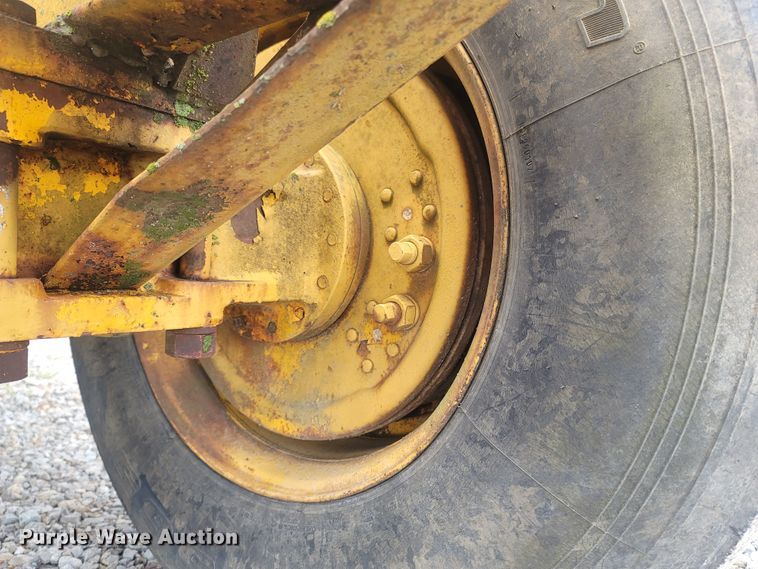 image for item LM9598 Blaw-Knox RW-195  road widener