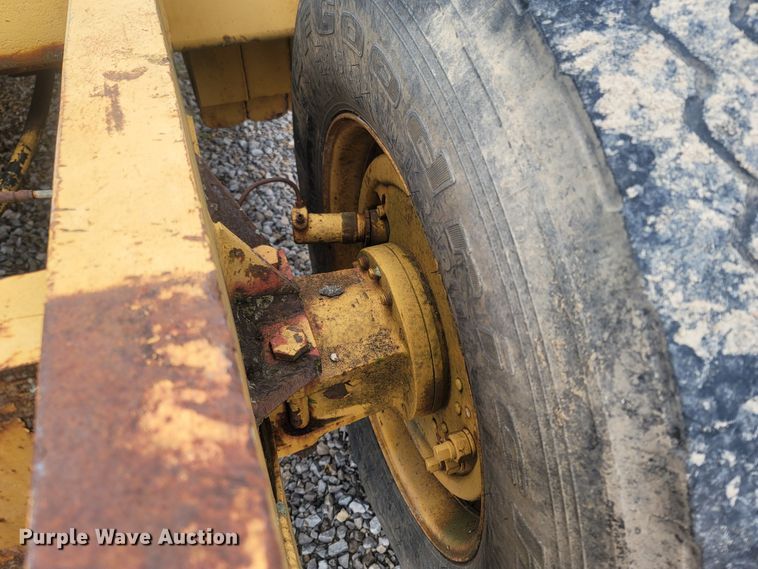 image for item LM9598 Blaw-Knox RW-195  road widener