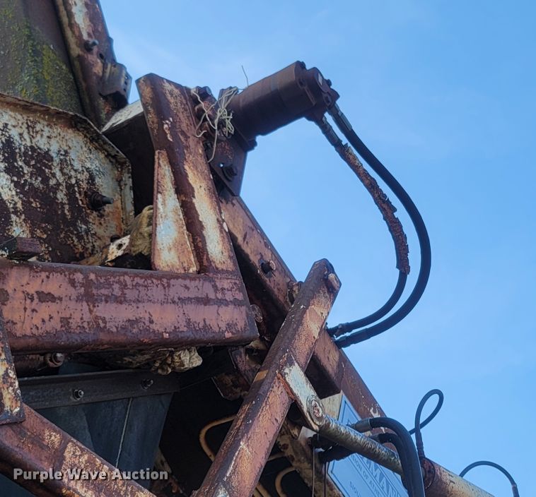 image for item LM9599 Kolman S60-36  screening plant