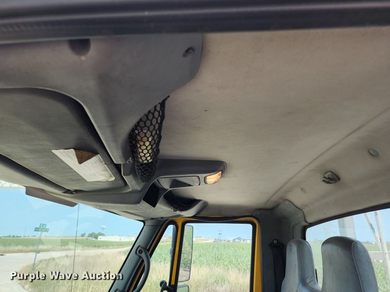 image for item LP9353 2007 International 4300  forestry bucket truck