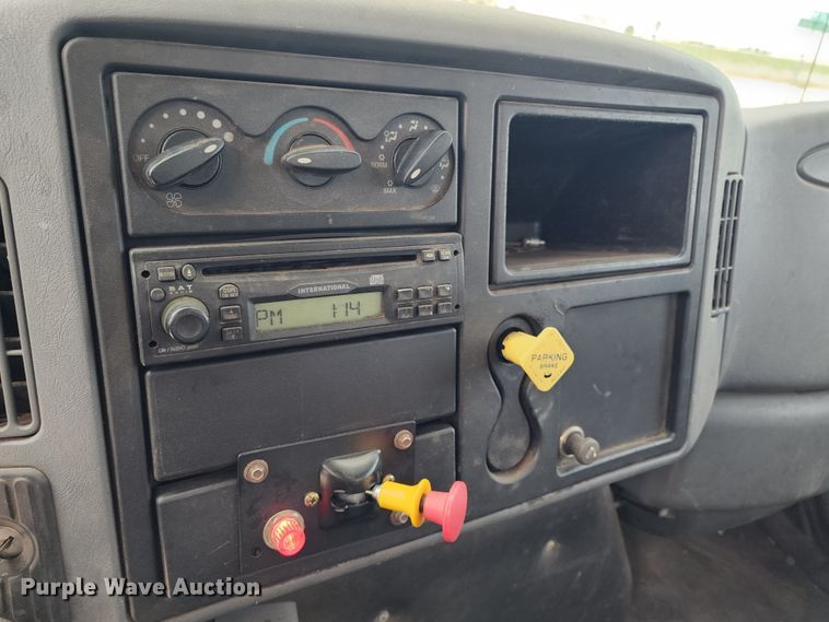 image for item LP9353 2007 International 4300  forestry bucket truck