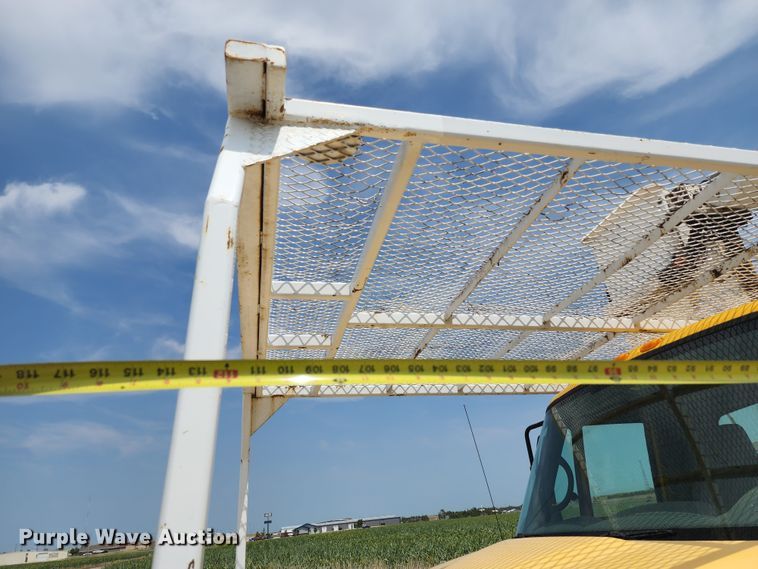 image for item LP9353 2007 International 4300  forestry bucket truck