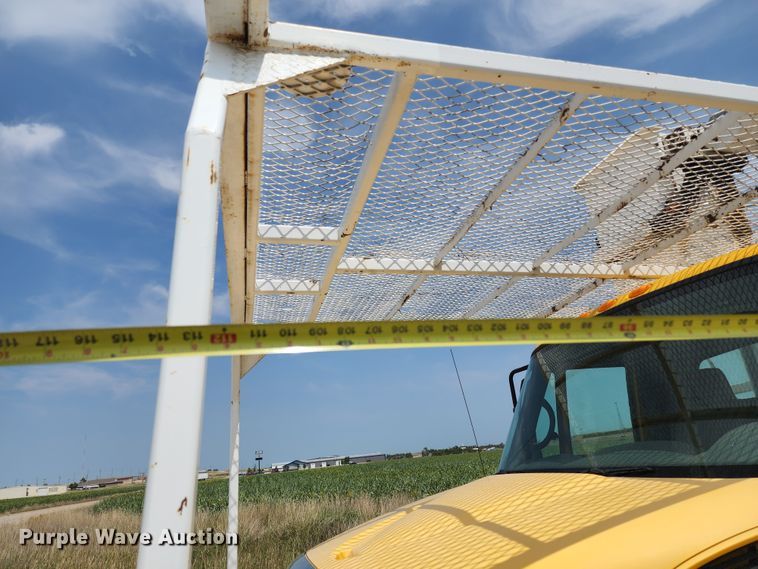 image for item LP9353 2007 International 4300  forestry bucket truck