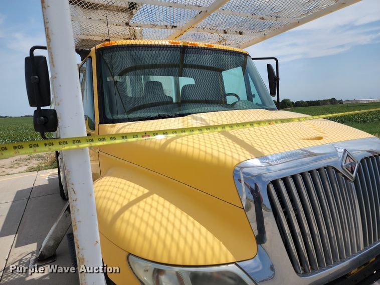 image for item LP9353 2007 International 4300  forestry bucket truck