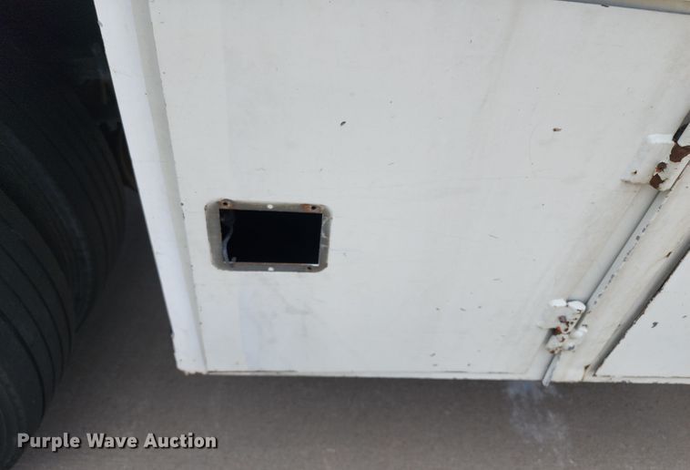 image for item LP9353 2007 International 4300  forestry bucket truck