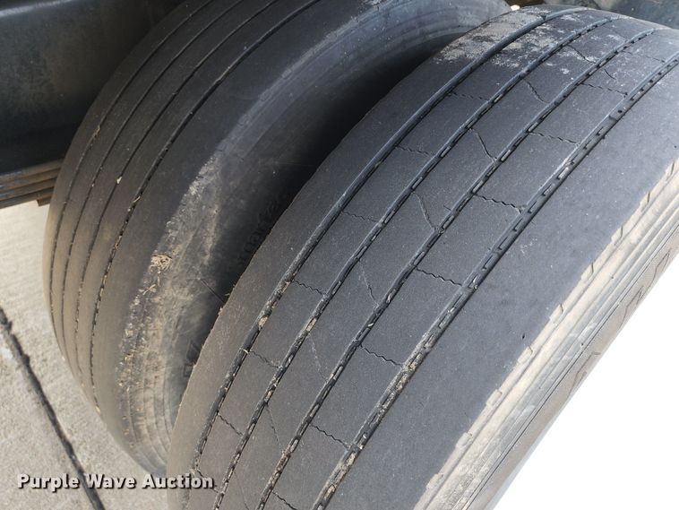 image for item LP9353 2007 International 4300  forestry bucket truck