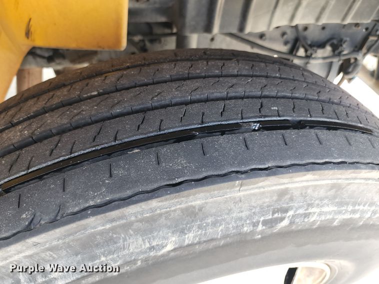 image for item LP9353 2007 International 4300  forestry bucket truck