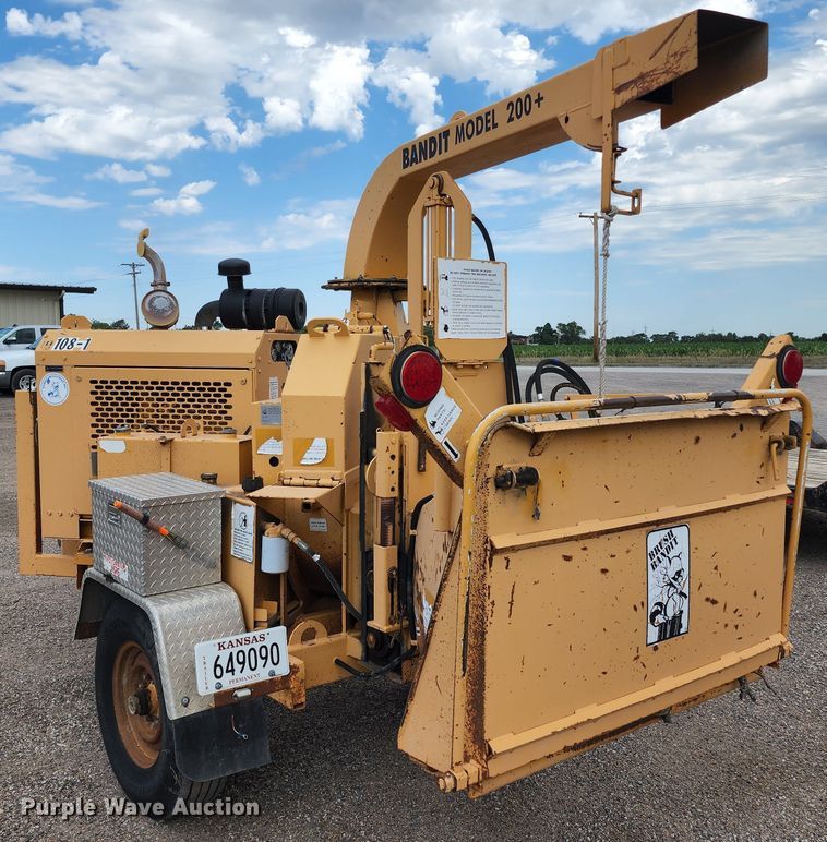 image for item LP9470 2003 Bandit 200  wood chipper