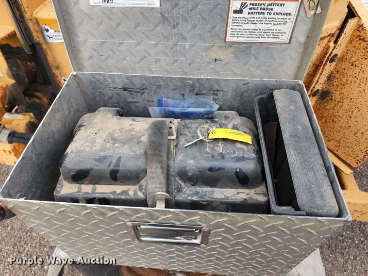 image for item LP9470 2003 Bandit 200  wood chipper