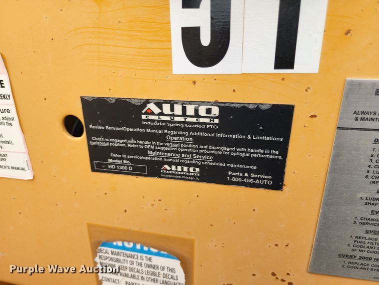 image for item LP9470 2003 Bandit 200  wood chipper