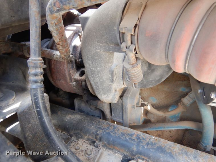 image for item LP9471 2007 International 4300  chipper truck