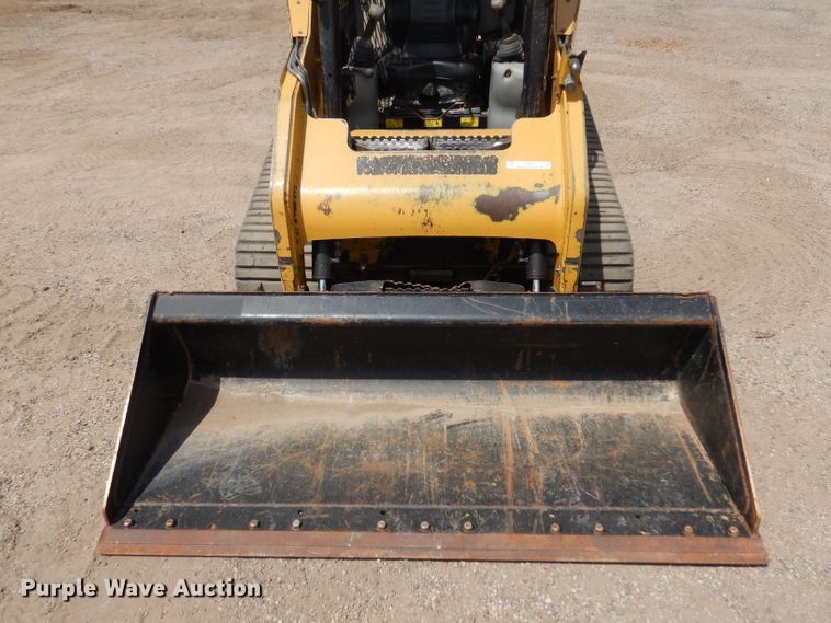 image for item LP9472 2008 Caterpillar 257B2  tracked skid steer loader