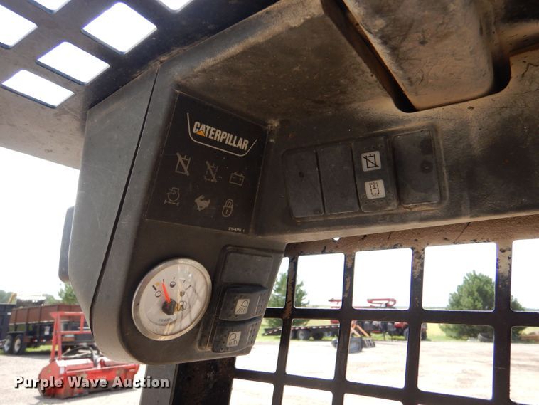 image for item LP9472 2008 Caterpillar 257B2  tracked skid steer loader