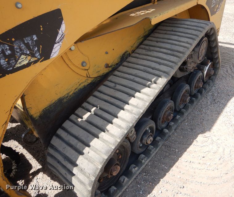 image for item LP9472 2008 Caterpillar 257B2  tracked skid steer loader