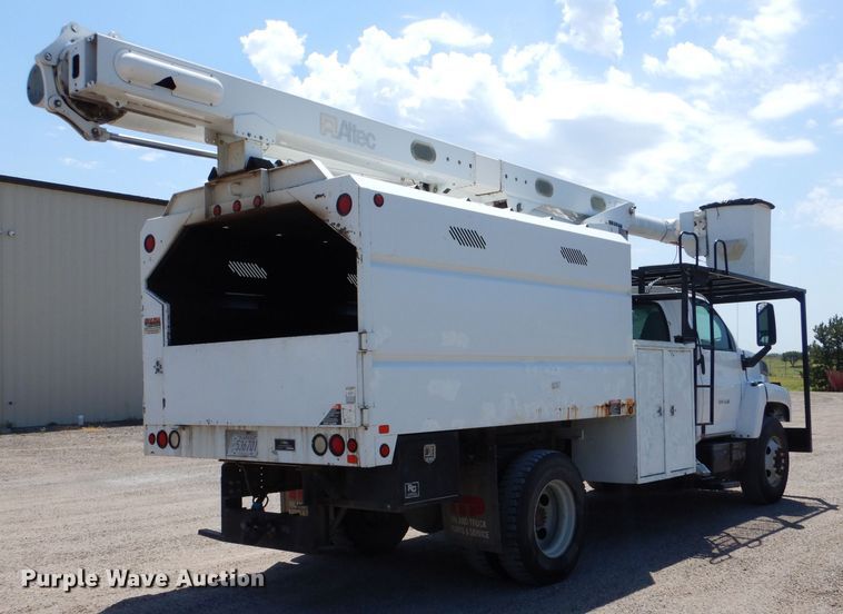 image for item LP9473 2007 GMC C7500  forestry bucket truck
