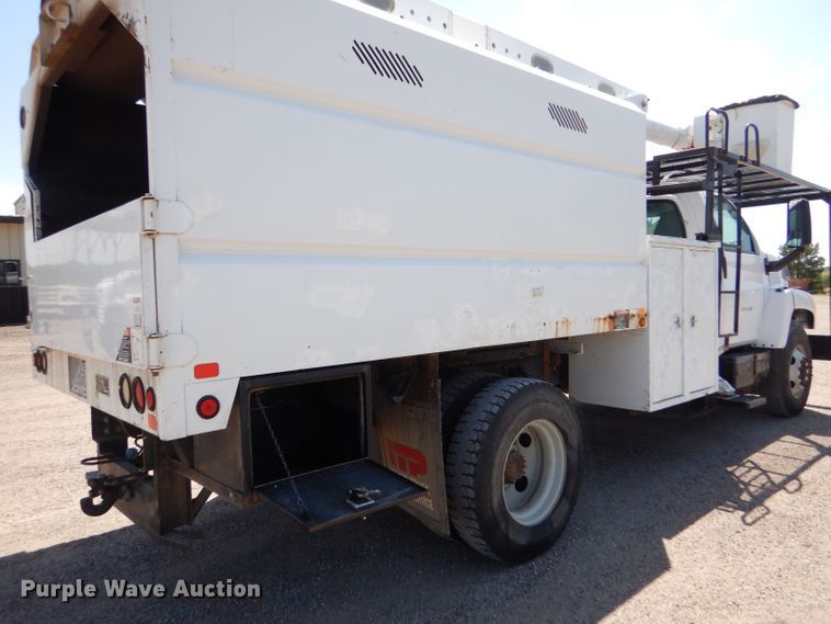 image for item LP9473 2007 GMC C7500  forestry bucket truck