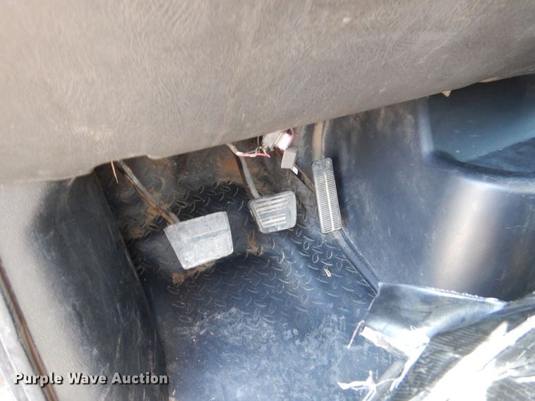 image for item LP9473 2007 GMC C7500  forestry bucket truck