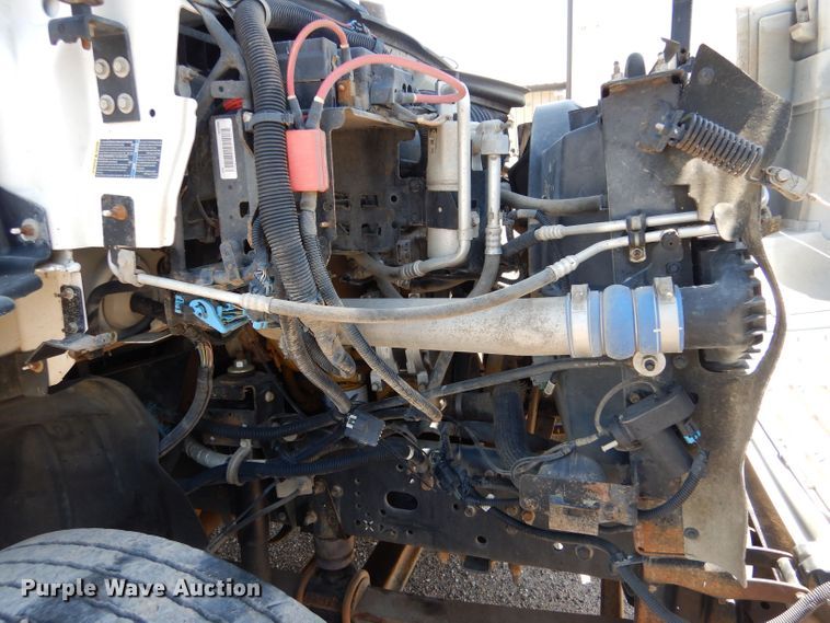 image for item LP9473 2007 GMC C7500  forestry bucket truck