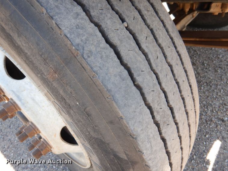 image for item LP9473 2007 GMC C7500  forestry bucket truck