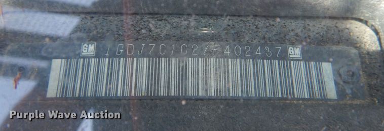 image for item LP9473 2007 GMC C7500  forestry bucket truck