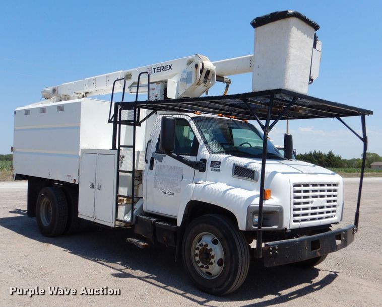 image for item LP9474 2007 GMC C7500  forestry bucket truck