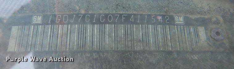 image for item LP9474 2007 GMC C7500  forestry bucket truck