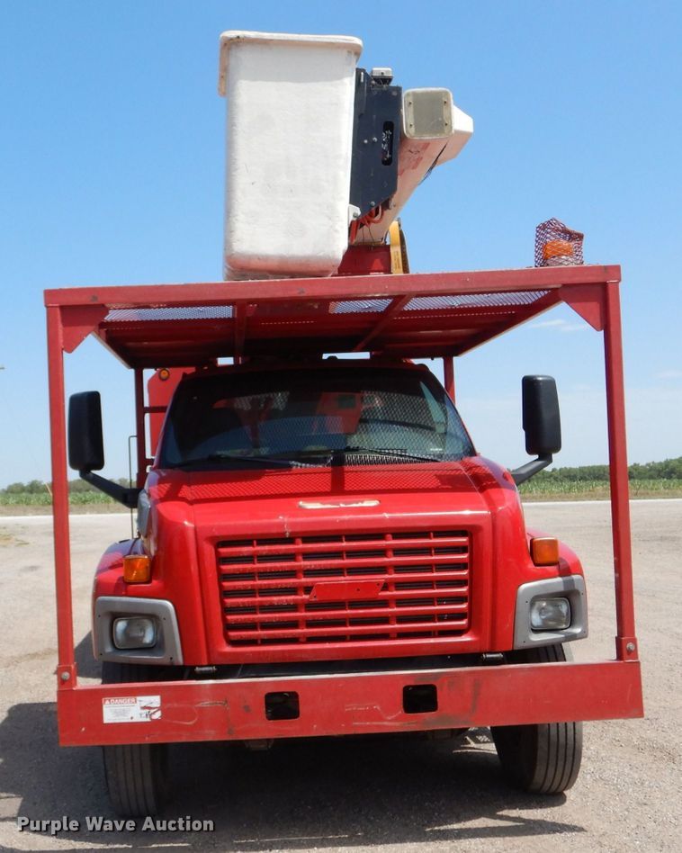 image for item LP9475 2003 Chevrolet C7500  forestry bucket truck