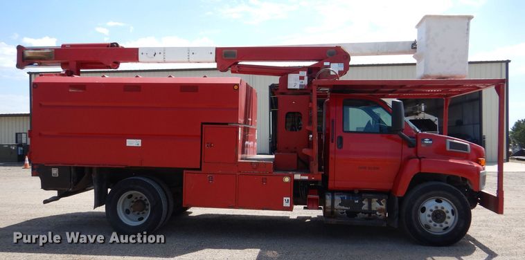 image for item LP9475 2003 Chevrolet C7500  forestry bucket truck