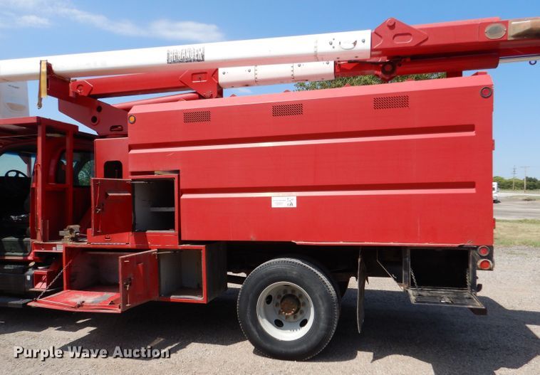 image for item LP9475 2003 Chevrolet C7500  forestry bucket truck