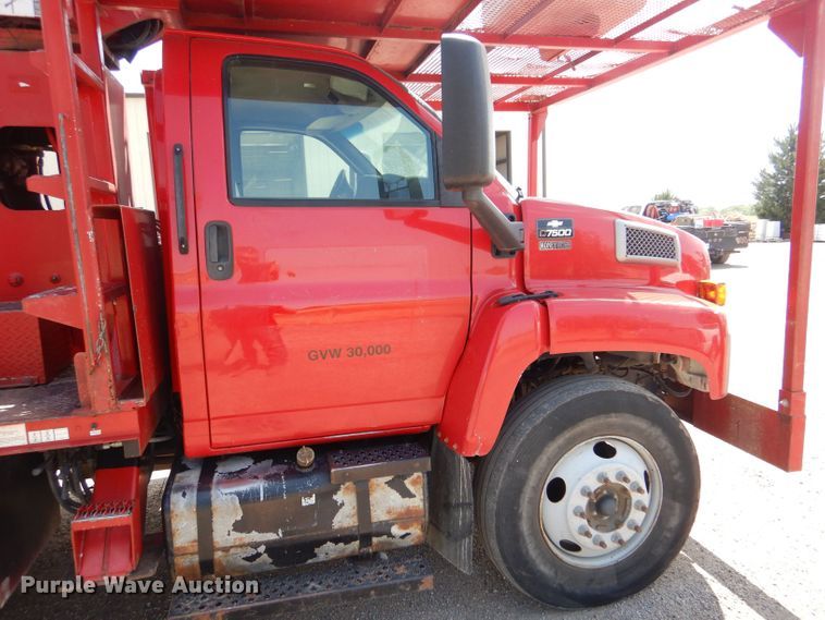 image for item LP9475 2003 Chevrolet C7500  forestry bucket truck