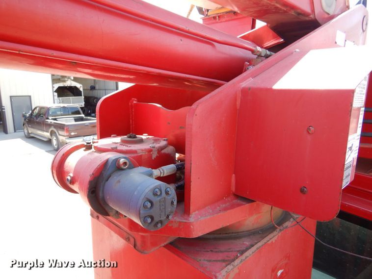 image for item LP9475 2003 Chevrolet C7500  forestry bucket truck