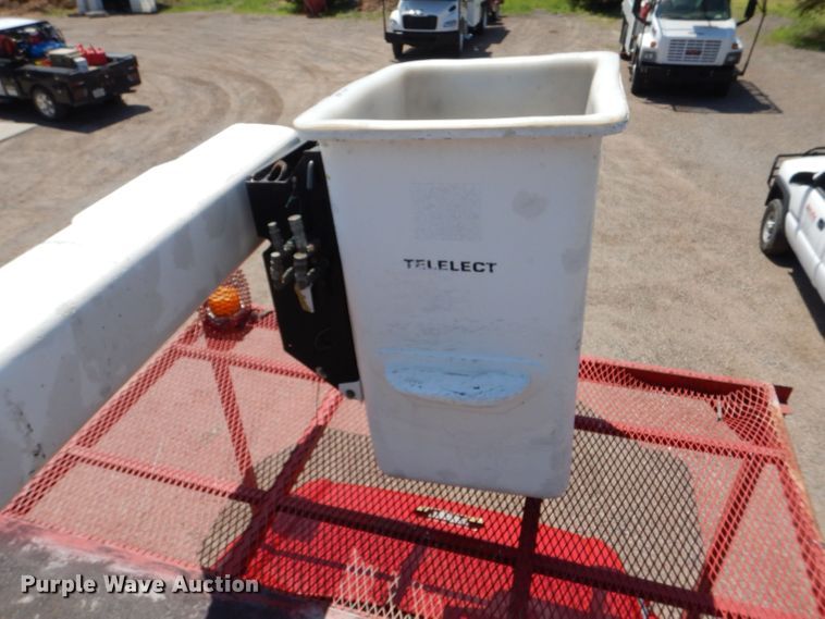 image for item LP9475 2003 Chevrolet C7500  forestry bucket truck