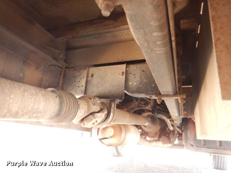 image for item LP9475 2003 Chevrolet C7500  forestry bucket truck