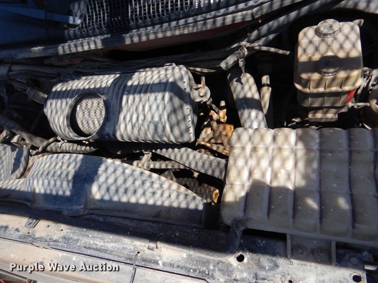 image for item LP9475 2003 Chevrolet C7500  forestry bucket truck