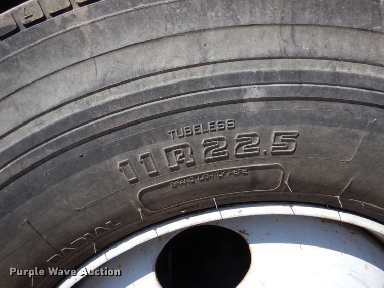 image for item LP9475 2003 Chevrolet C7500  forestry bucket truck