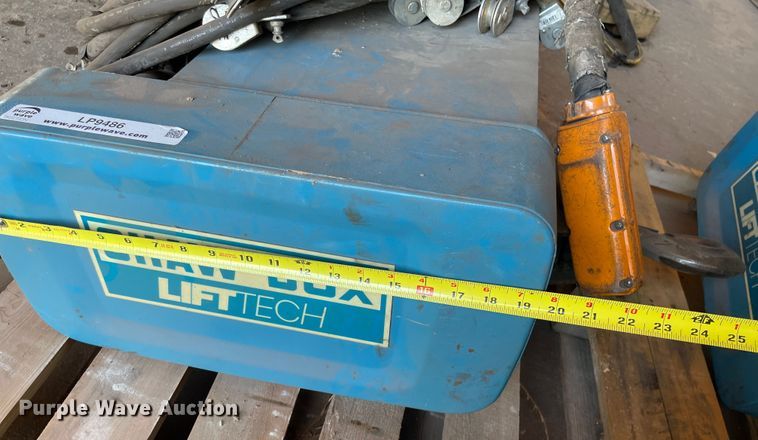 image for item LP9486 2012 Shaw-box LiftTech  hoist
