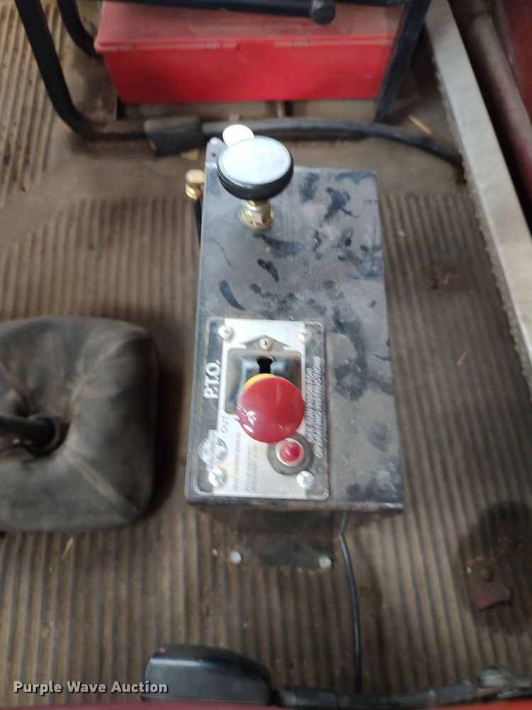 image for item LU9188 2005 Freightliner Columbia 112  dump truck