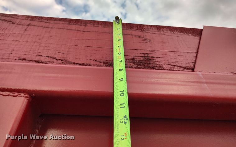 image for item LU9189 2005 Freightliner Columbia 112  dump truck