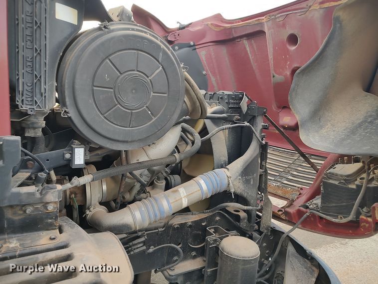 image for item LU9189 2005 Freightliner Columbia 112  dump truck