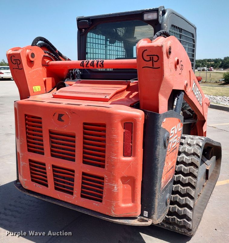 image for item LU9252 2019 Kubota SVL75-2  tracked skid steer loader
