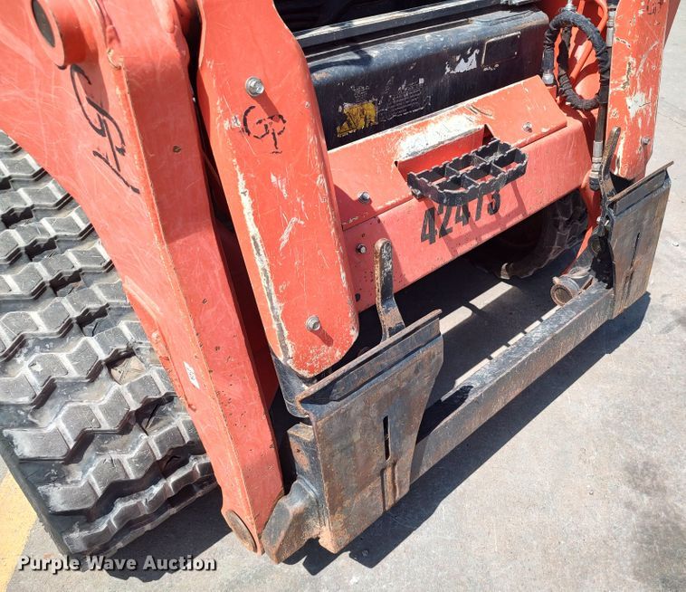 image for item LU9252 2019 Kubota SVL75-2  tracked skid steer loader