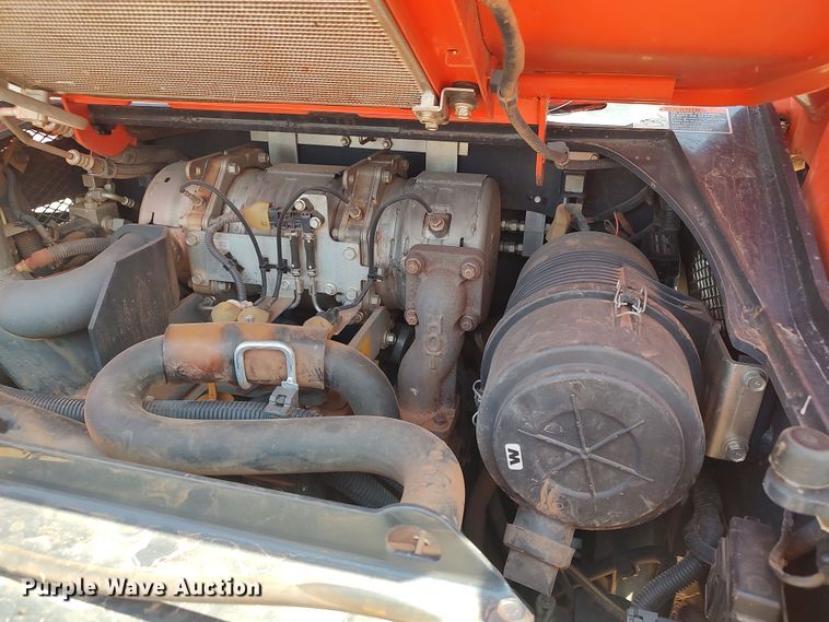 image for item LU9252 2019 Kubota SVL75-2  tracked skid steer loader