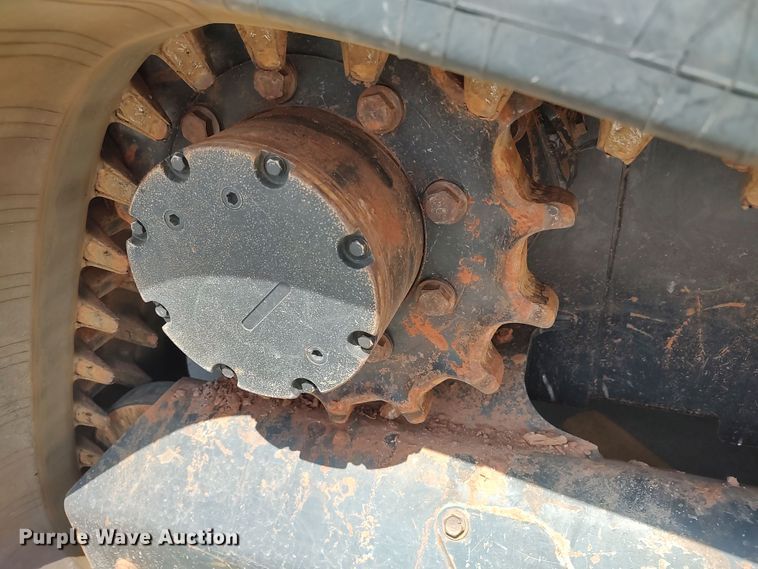 image for item LU9252 2019 Kubota SVL75-2  tracked skid steer loader