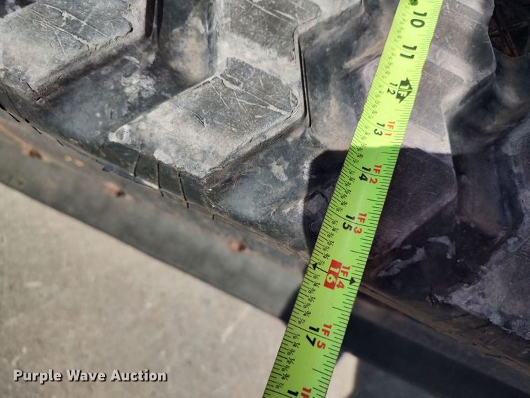 image for item LU9252 2019 Kubota SVL75-2  tracked skid steer loader