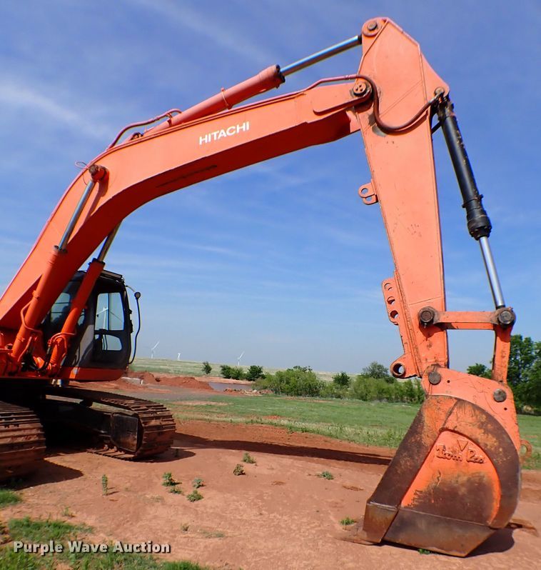image for item MF9353 2005 Hitachi ZX330LC  excavator