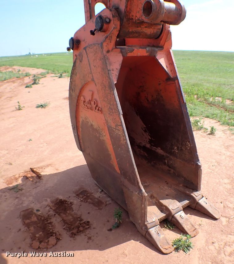 image for item MF9353 2005 Hitachi ZX330LC  excavator