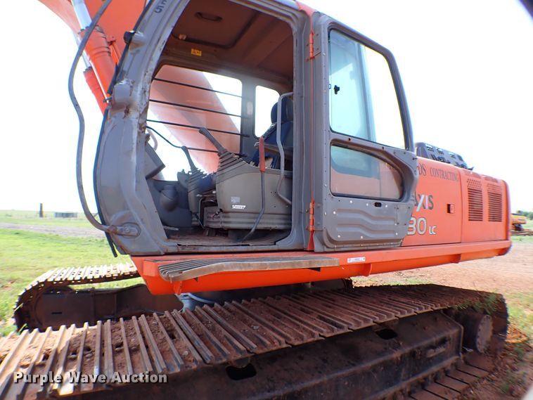 image for item MF9353 2005 Hitachi ZX330LC  excavator