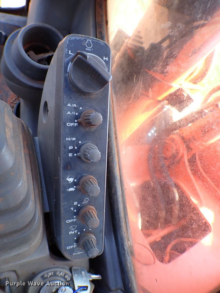 image for item MF9353 2005 Hitachi ZX330LC  excavator