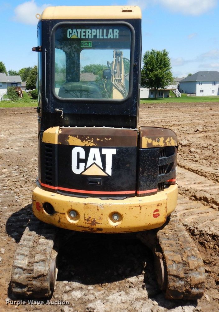 image for item MF9720 2003 Caterpillar 303CR  mini excavator