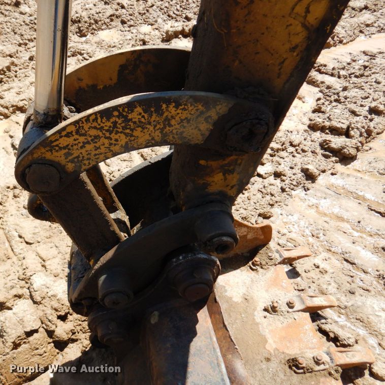 image for item MF9720 2003 Caterpillar 303CR  mini excavator